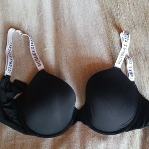 PINK Victoria's Secret Intimates & Sleepwear - Pink VS Bra PINK Victoria's Secret Intimates & Sleepwear - Pink VS Bra